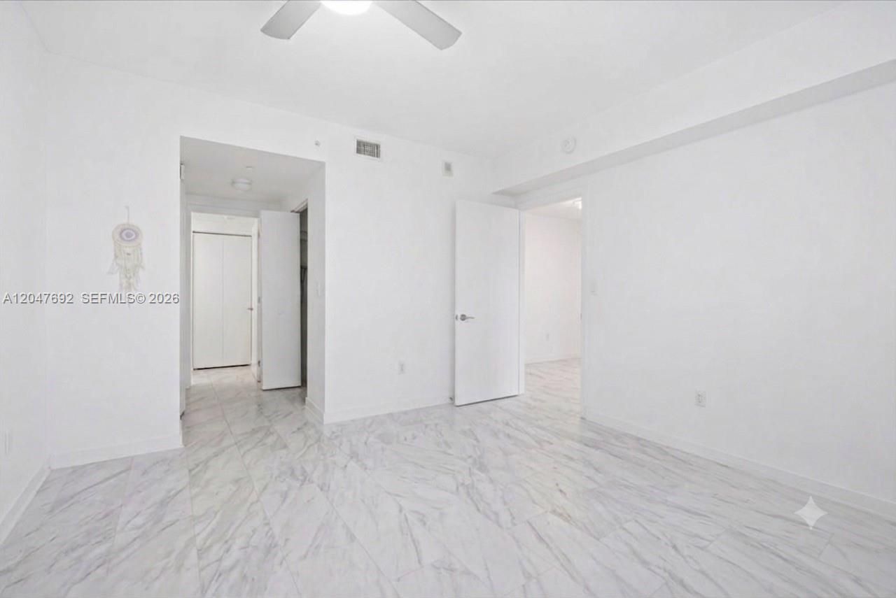 488 NE 18th St , Unit 1806, Miami, FL 33132 Photo
