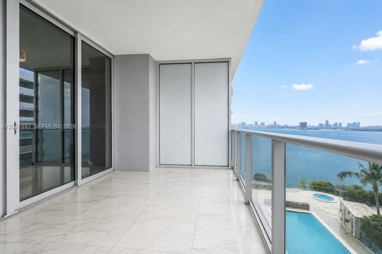488 NE 18th St , Unit 1806, Miami, FL 33132 Photo