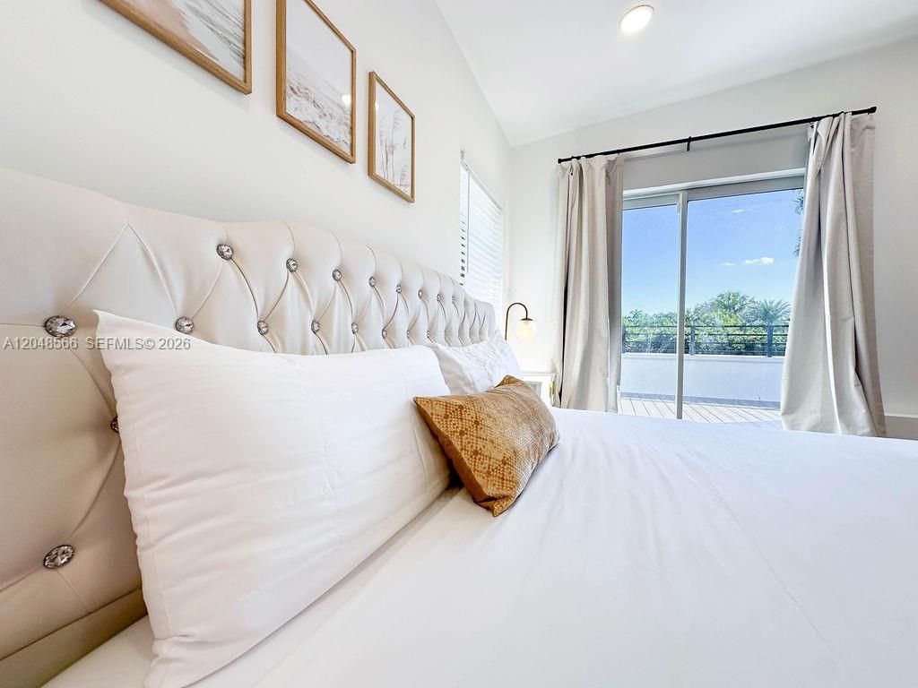 1255 Jackson St , Hollywood, FL 33019 Photo
