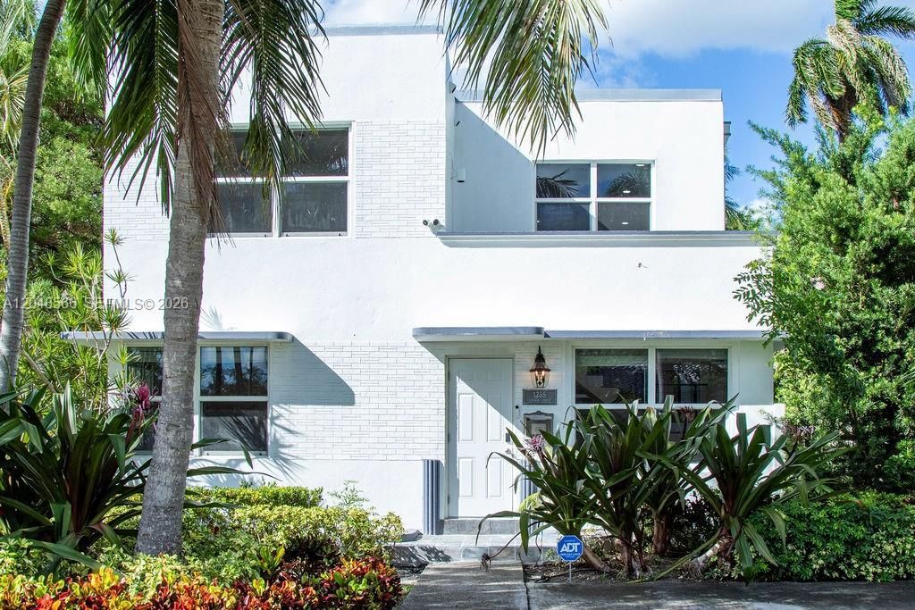 1255 Jackson St , Hollywood, FL 33019 Photo