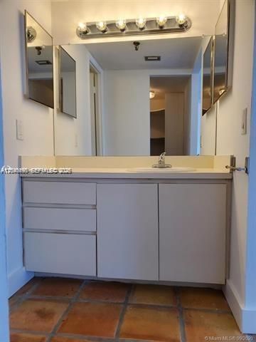 1345 West Ave , Unit 702, Miami Beach, FL 33139 Photo