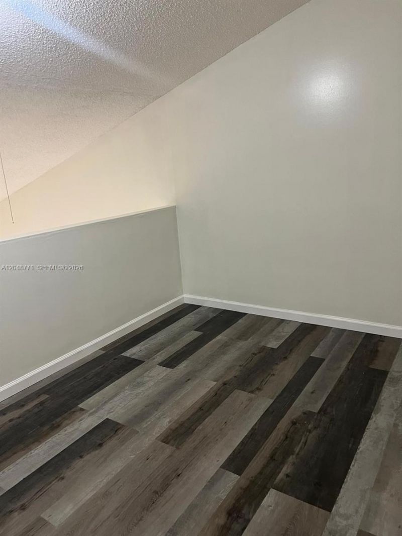 10241 NW 9th St Cir, Unit 213-5, Miami, FL 33172 Photo