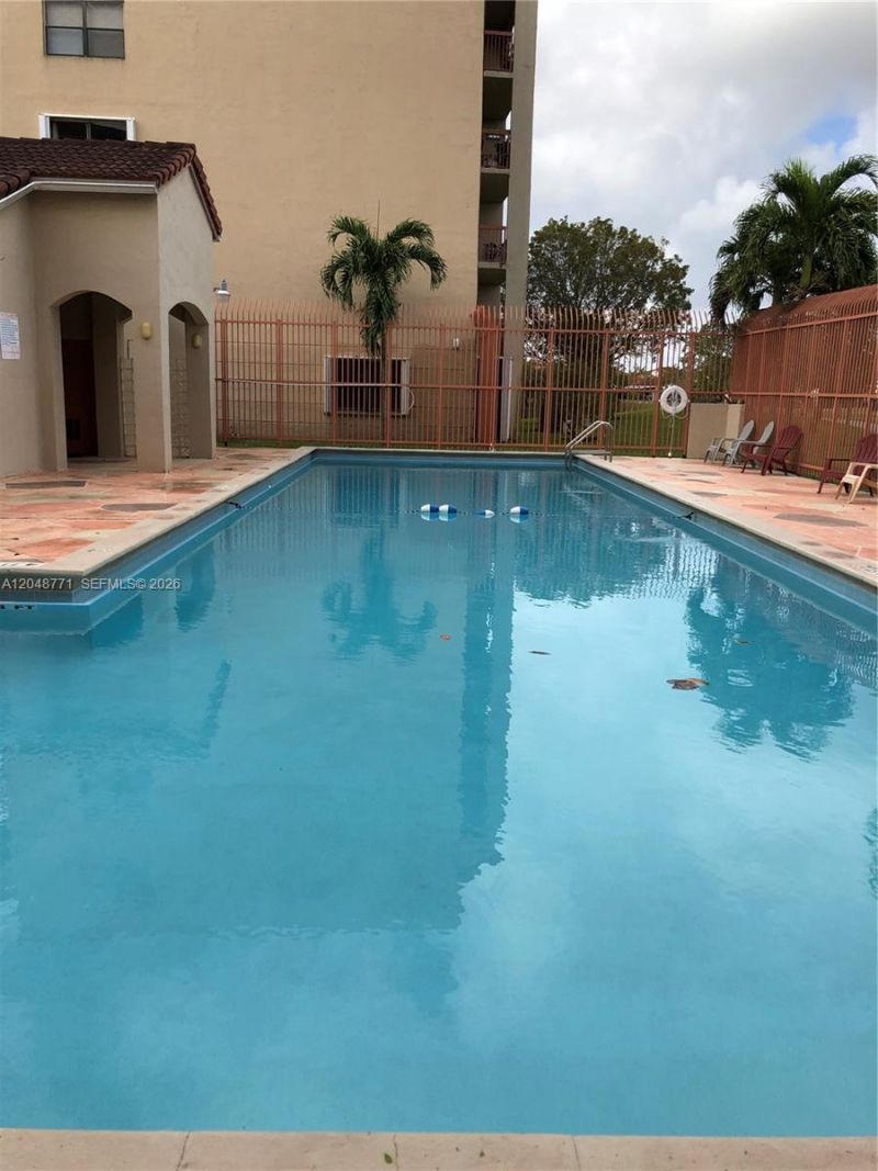 10241 NW 9th St Cir, Unit 213-5, Miami, FL 33172 Photo