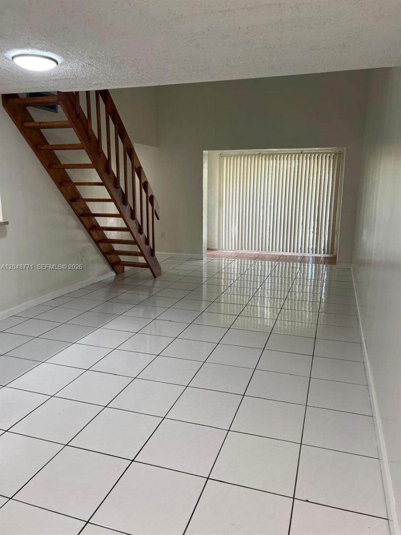 10241 NW 9th St Cir, Unit 213-5, Miami, FL 33172 Photo