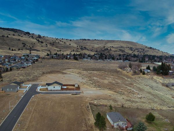 Shalynn Drive, Unit 73 and 74, Klamath Falls, OR 97603