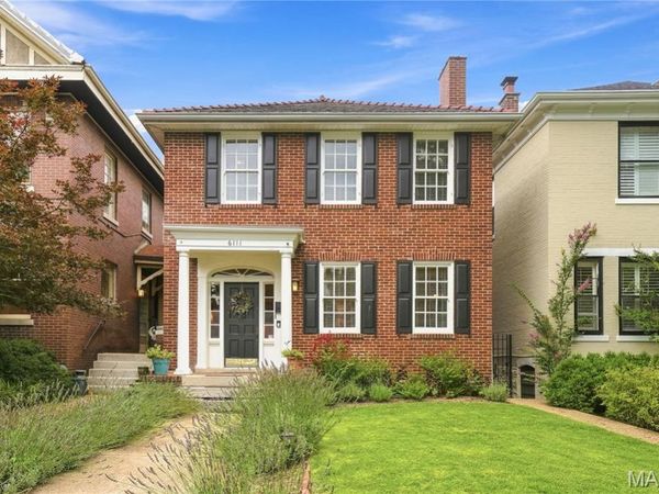 6111 Westminster Place, St Louis, MO 63112
