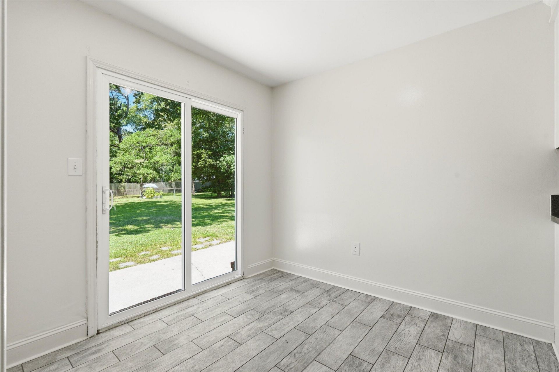 106 Cambell Court Photo 13
