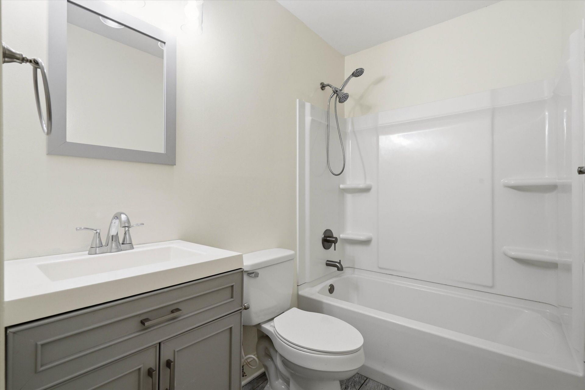 106 Cambell Court Photo 18