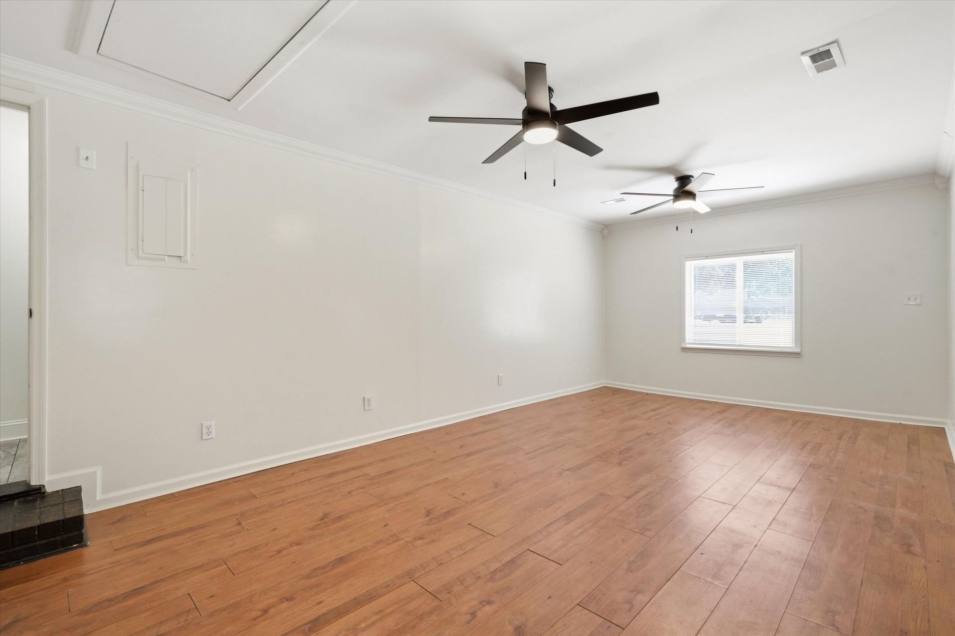 106 Cambell Court Photo 25
