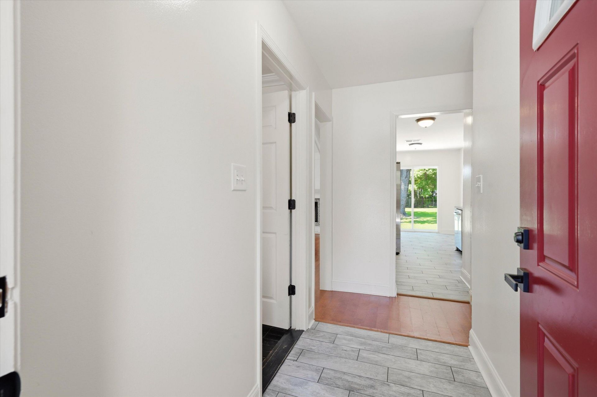 106 Cambell Court Photo 4