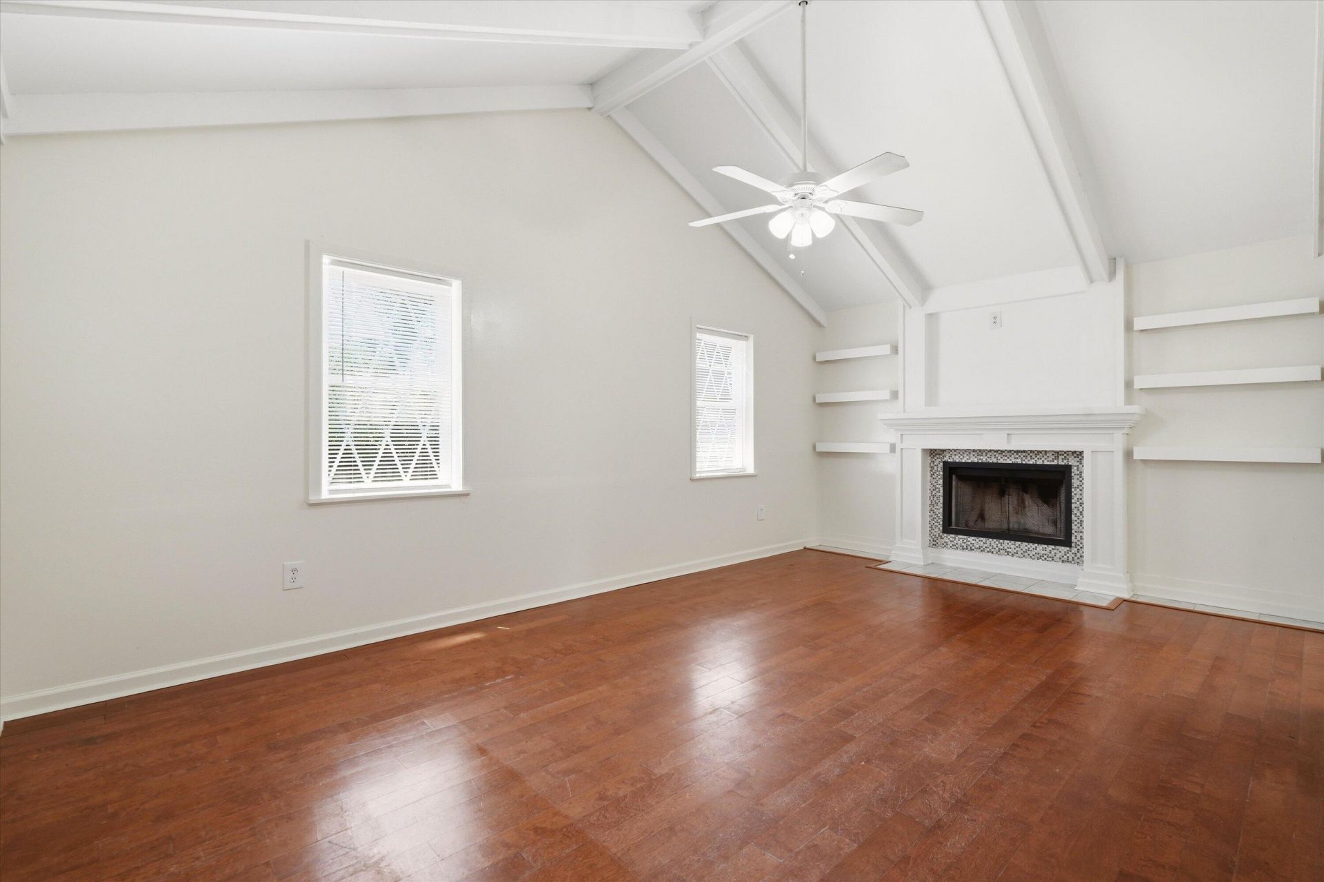 106 Cambell Court Photo 5