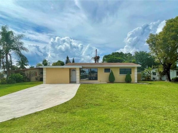 6101 NW 18th Street, Margate, FL 33063