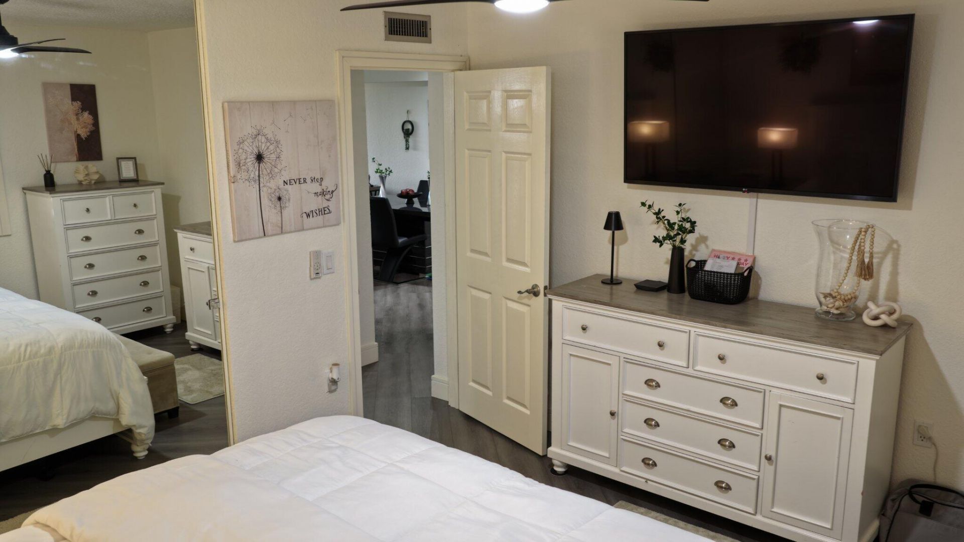 2421 Village Boulevard, Unit 201, West Palm Beach, FL 33409 Photo