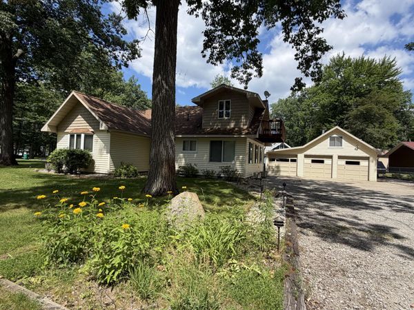 1429 Iroquois Avenue, Prudenville, MI 48651