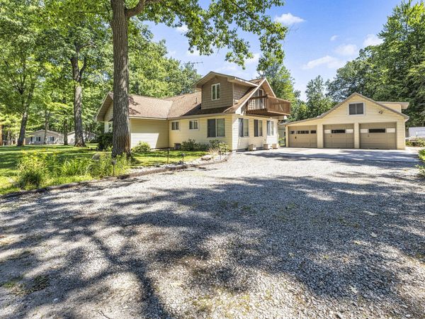 1429 Iroquois Avenue, Prudenville, MI 48651