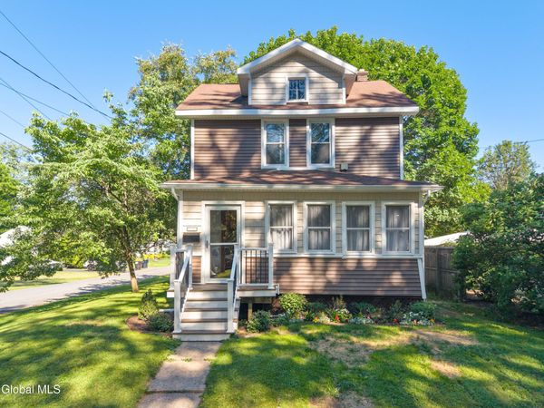 901 S Holmes Street, Glenville, NY 12302