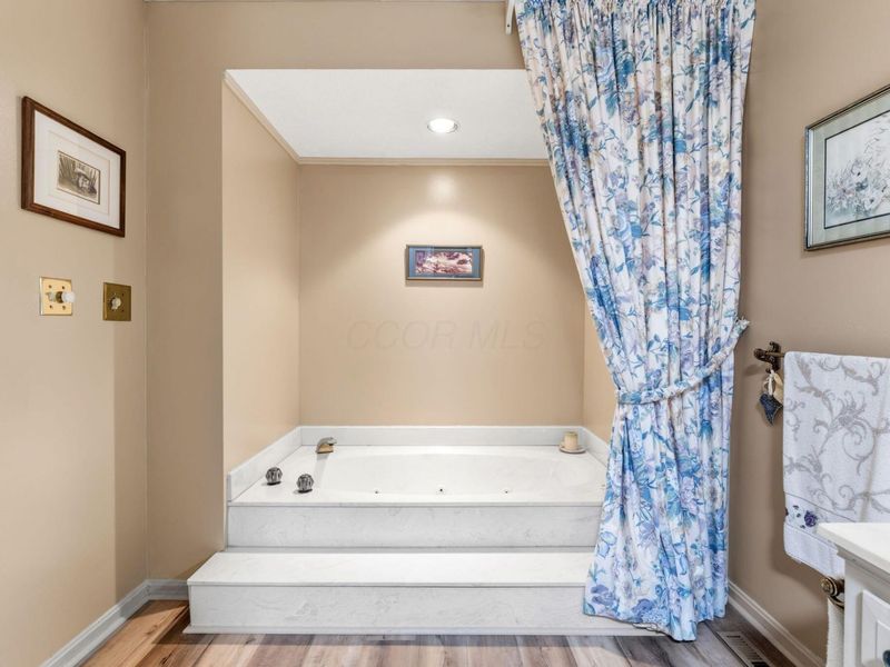 1588 Royal Oak Drive, Mansfield, OH 44906 Photo 43
