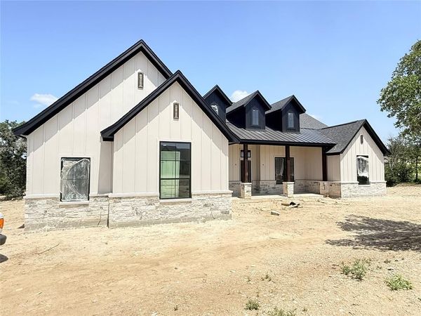 740 Burr Oak Lane, Weatherford, TX 76085