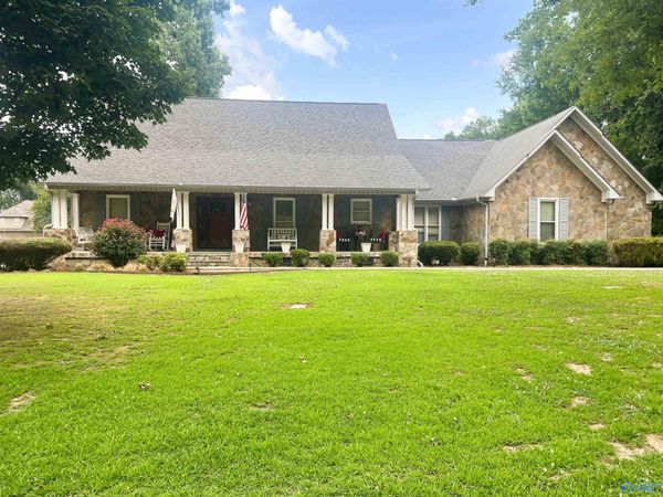 22383 Choctaw Lane, Athens, AL 35613
