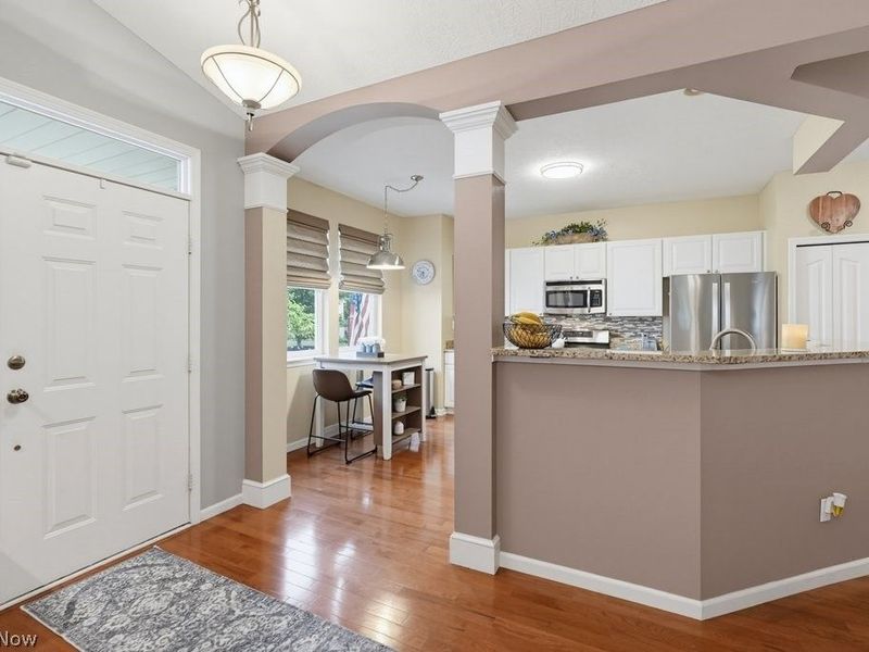 8578 Pine Creek Lane, Northfield, OH 44067 Photo 13