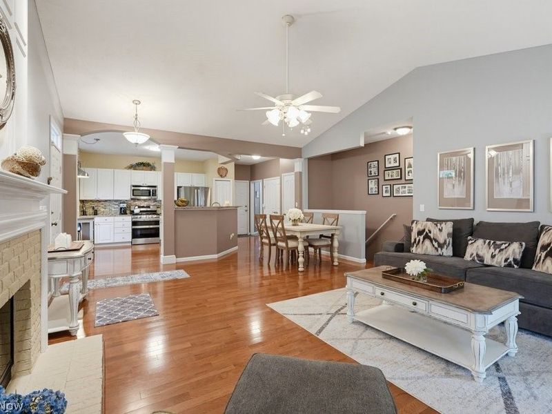 8578 Pine Creek Lane, Northfield, OH 44067 Photo 17