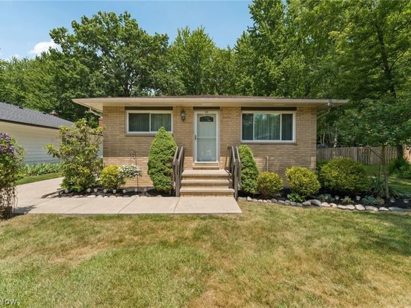 223 Dorland Avenue , Berea, OH 44017
