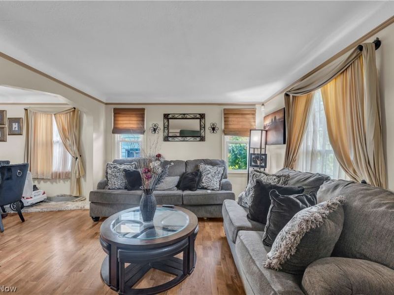 3962 Grosvenor Road, South Euclid, OH 44118 Photo 3