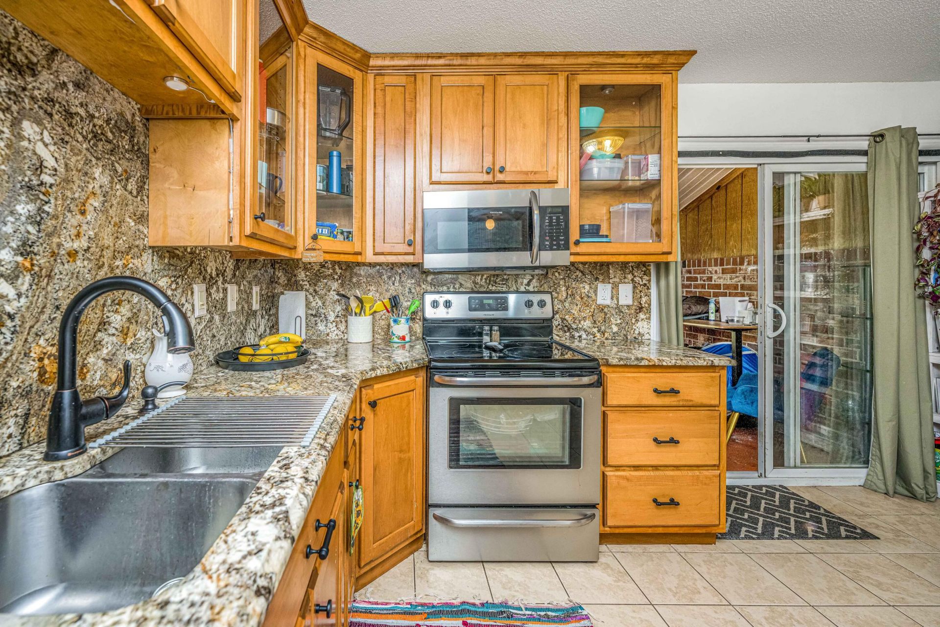 1852 Mepkin Road Photo 10