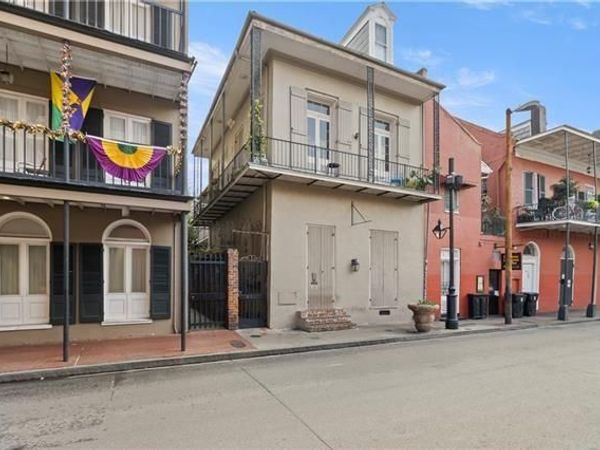 410 DAUPHINE Street , New Orleans, LA 70112