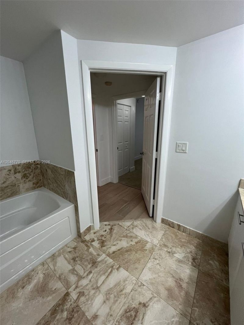 510 NW 84th Ave , Unit 205, Plantation, FL 33324 Photo