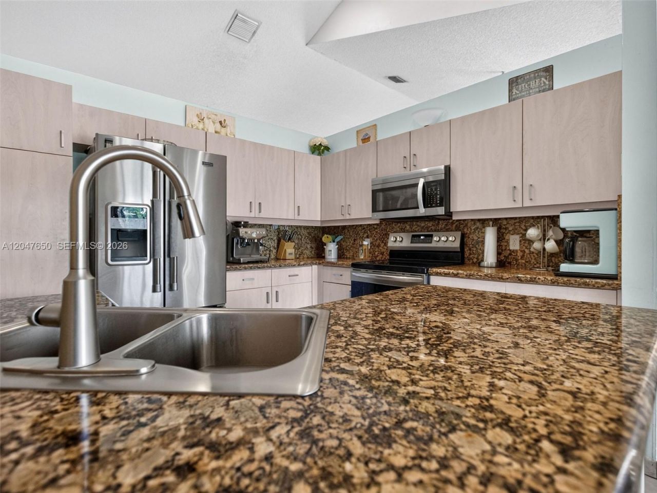 16203 NW 8th Dr , Pembroke Pines, FL 33028 Photo