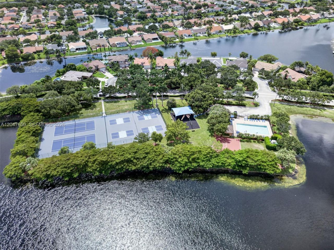 16203 NW 8th Dr , Pembroke Pines, FL 33028 Photo