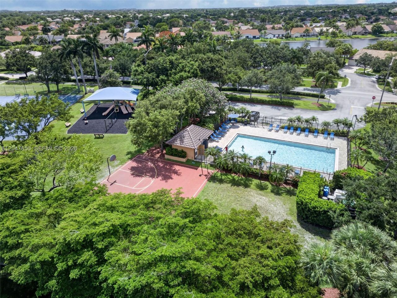 16203 NW 8th Dr , Pembroke Pines, FL 33028 Photo