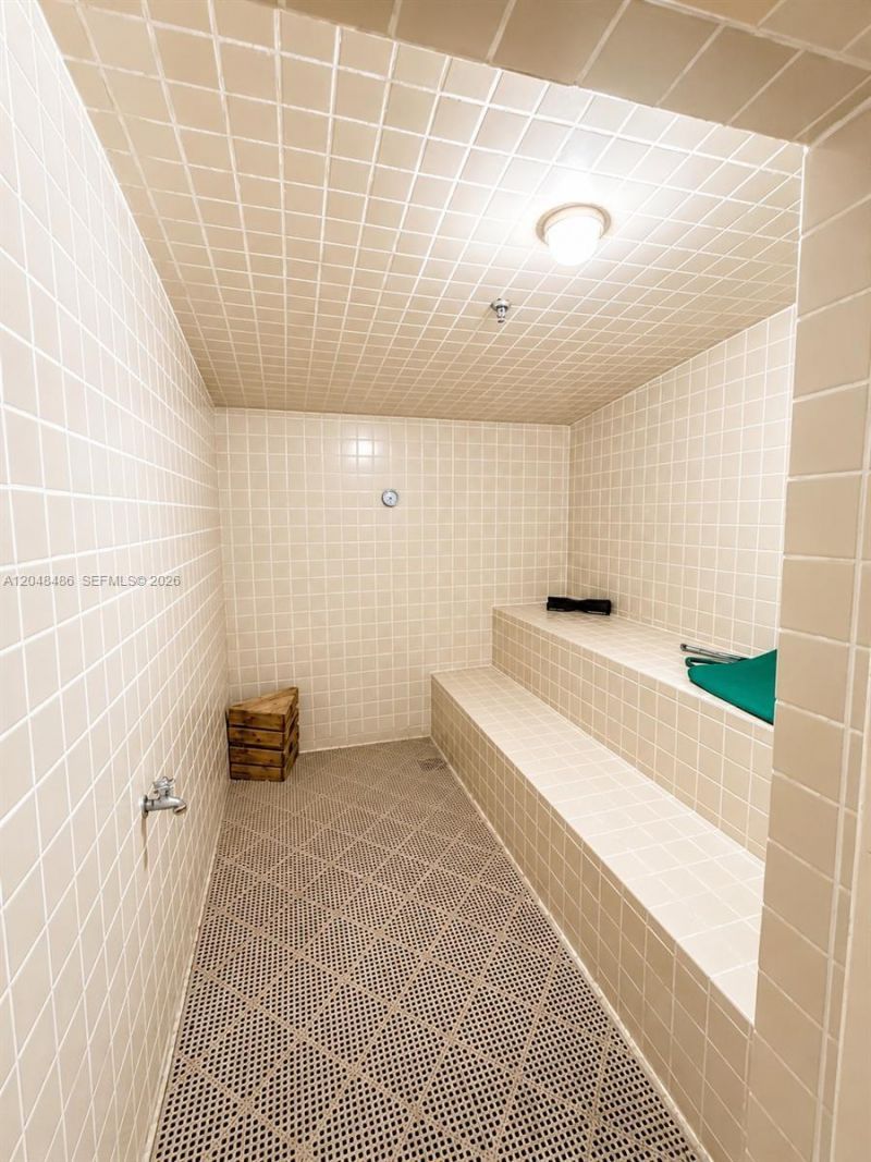 20191 E Country Club Dr, Unit 2601, Aventura, FL 33180 Photo