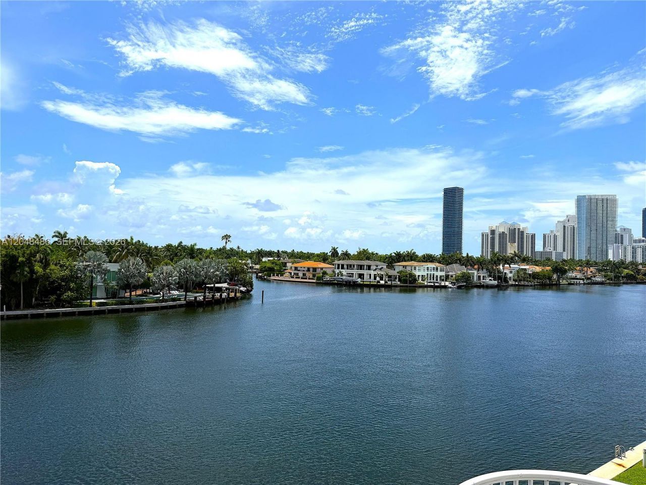 20191 E Country Club Dr, Unit 2601, Aventura, FL 33180 Photo