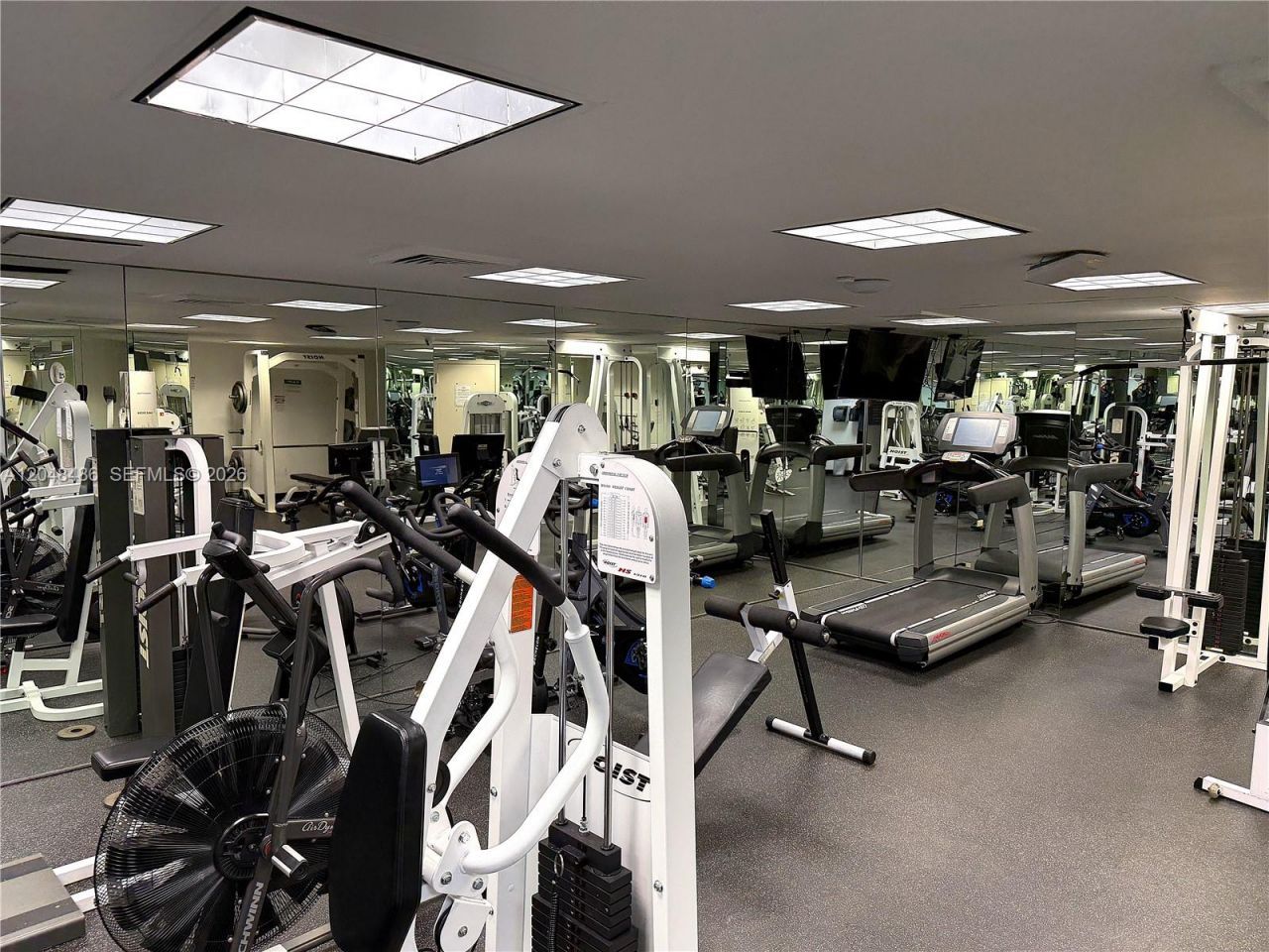 20191 E Country Club Dr, Unit 2601, Aventura, FL 33180 Photo