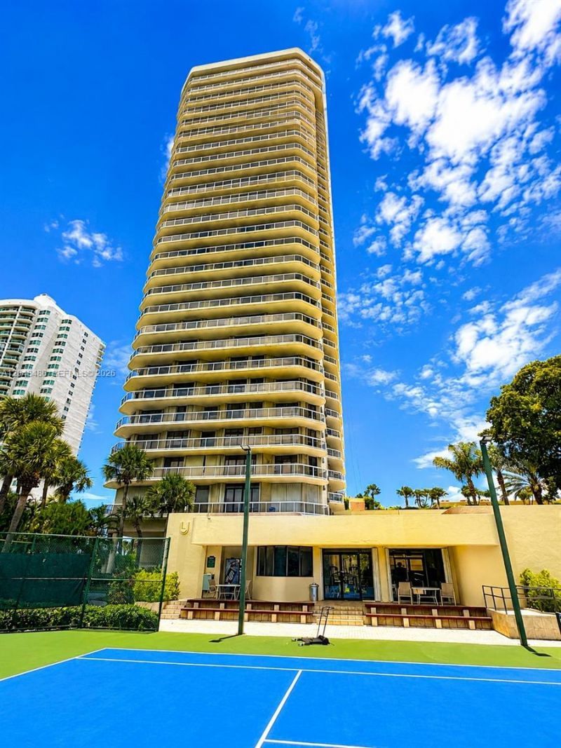 20191 E Country Club Dr, Unit 2601, Aventura, FL 33180 Photo