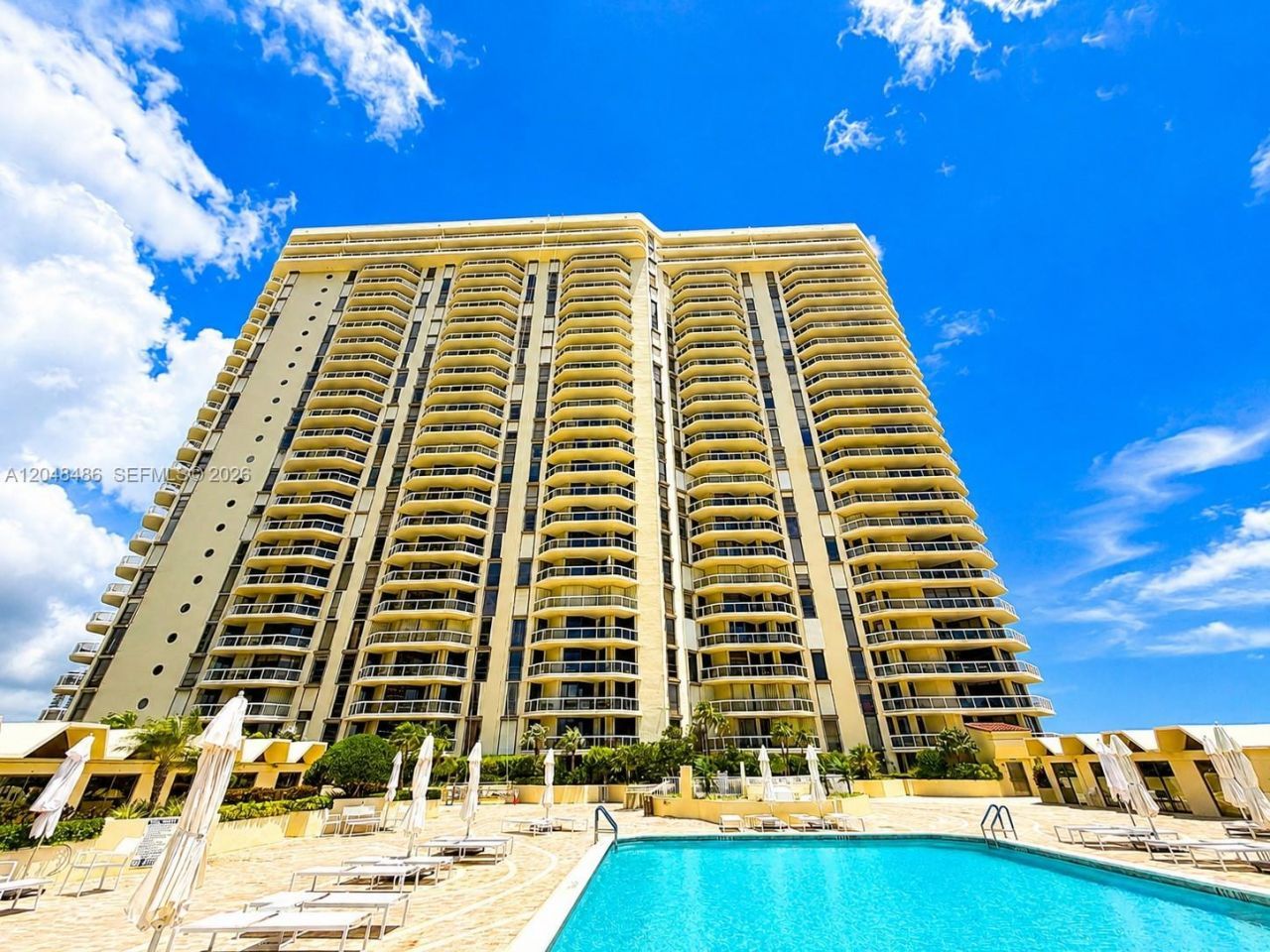 20191 E Country Club Dr, Unit 2601, Aventura, FL 33180 Photo