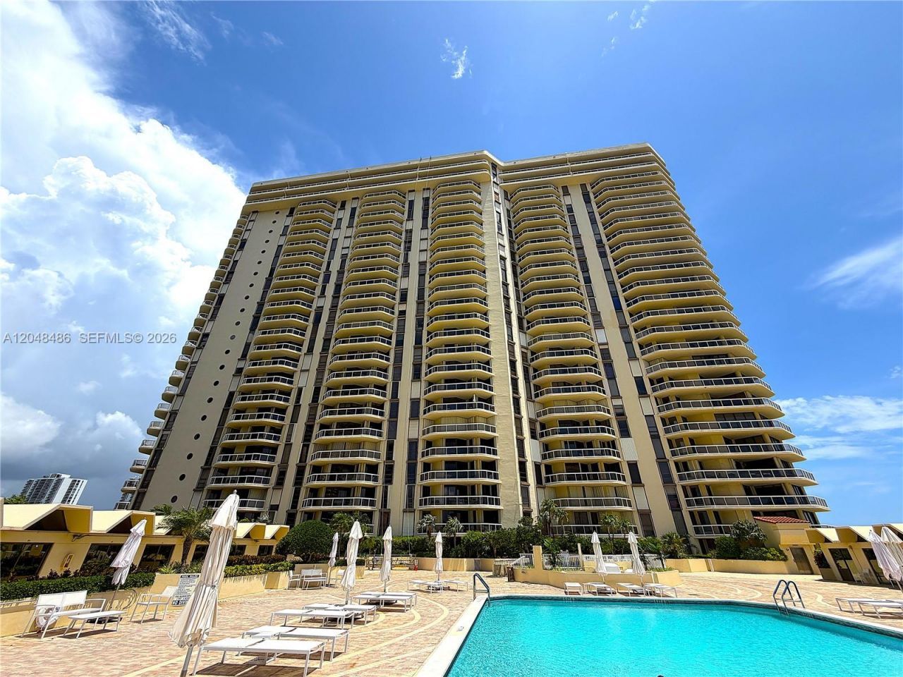 20191 E Country Club Dr, Unit 2601, Aventura, FL 33180 Photo