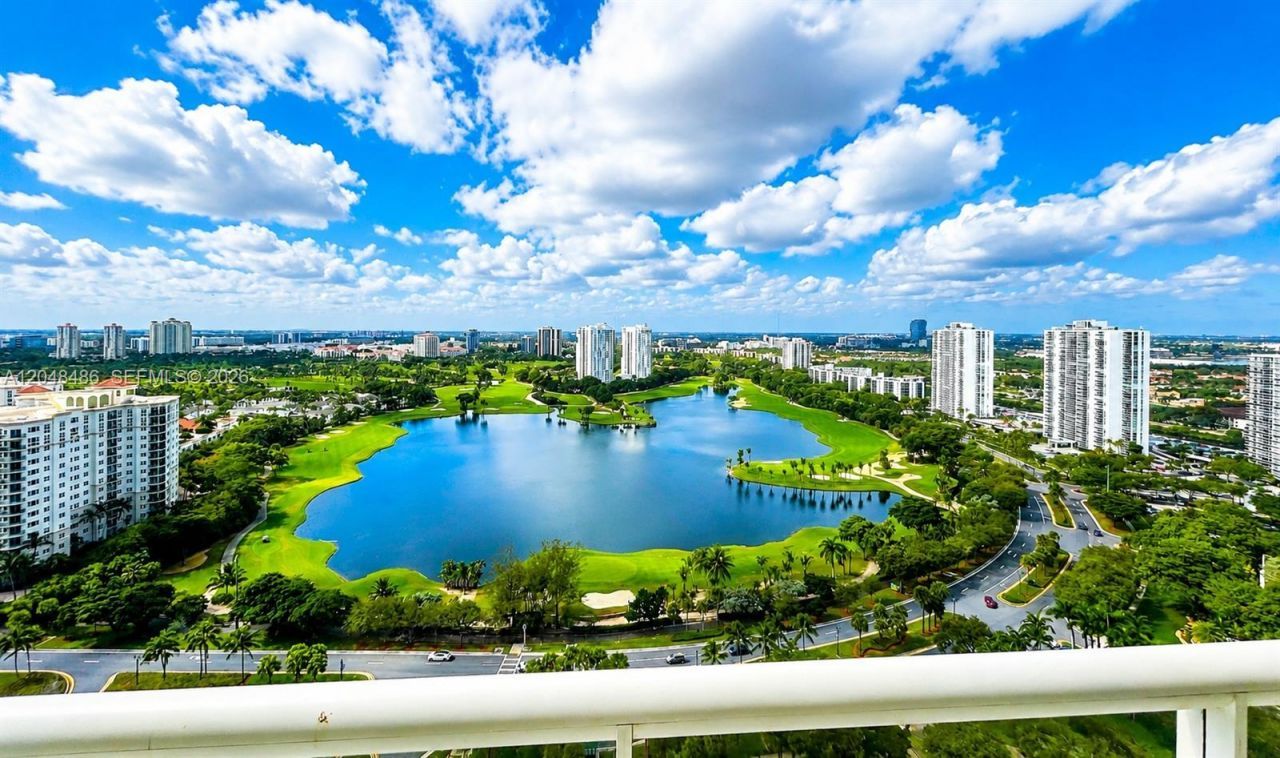 20191 E Country Club Dr, Unit 2601, Aventura, FL 33180 Photo