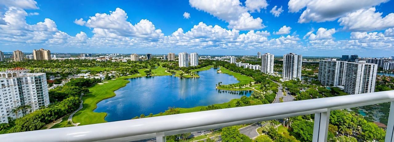 20191 E Country Club Dr, Unit 2601, Aventura, FL 33180 Photo