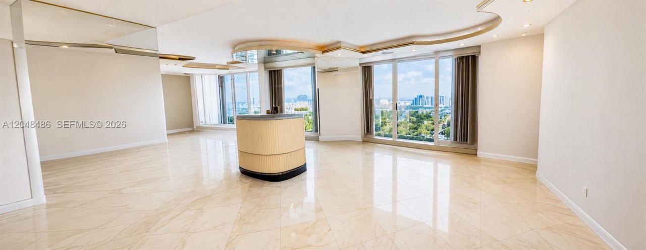 20191 E Country Club Dr, Unit 2601, Aventura, FL 33180 Photo