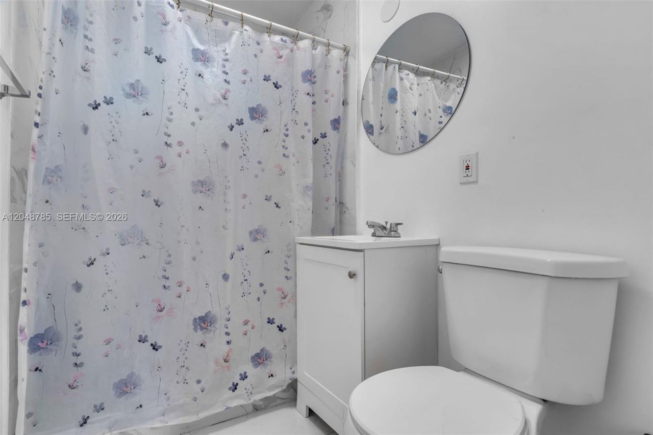 6084 E 7th Ave , Hialeah, FL 33013 Photo