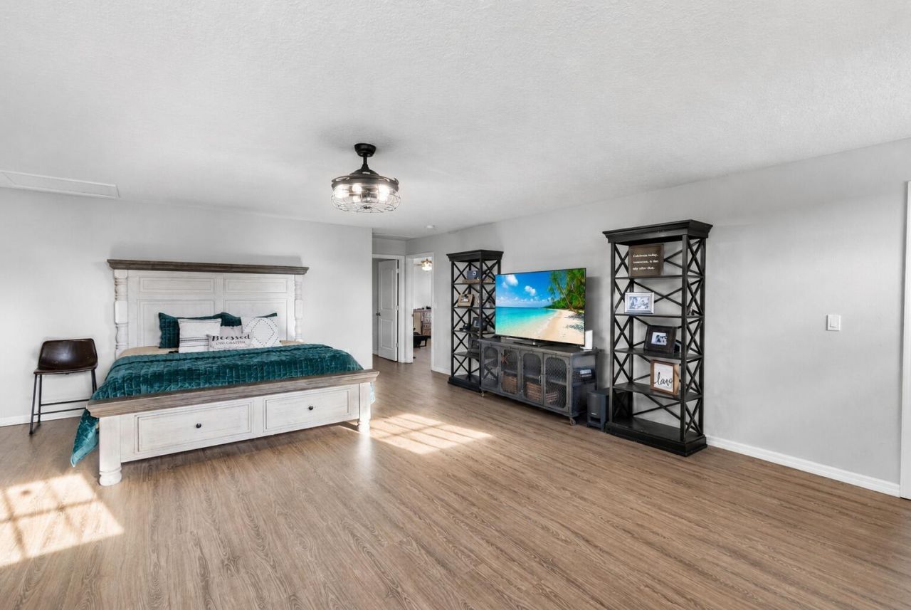 5648 NW Lorna Court, Port Saint Lucie, FL 34986 Photo