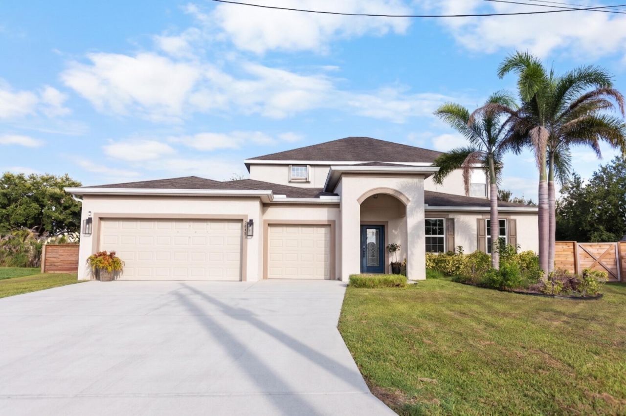 5648 NW Lorna Court, Port Saint Lucie, FL 34986 Photo