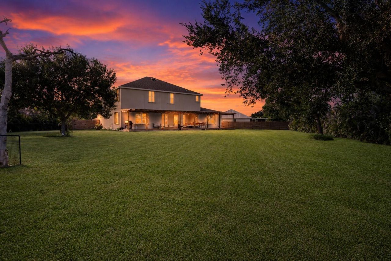 5648 NW Lorna Court, Port Saint Lucie, FL 34986 Photo