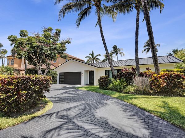 933 Banyan Drive, Delray Beach, FL 33483