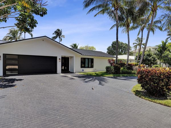 933 Banyan Drive, Delray Beach, FL 33483