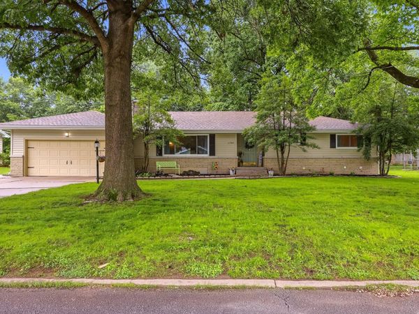 1704 S Link Avenue , Springfield, MO 65804