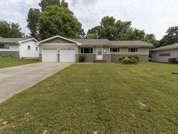 2703 E Portland Street , Springfield, MO 65804